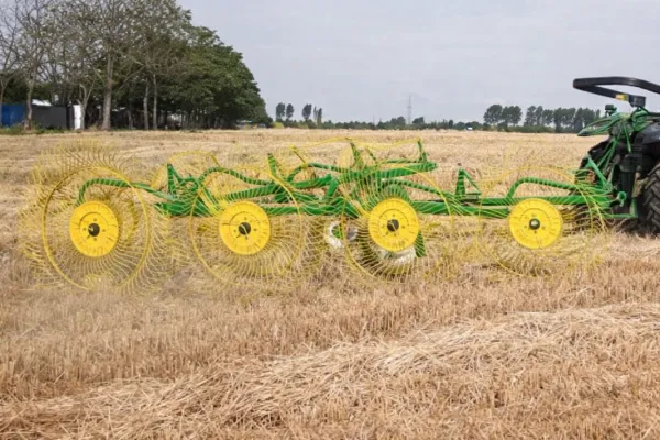 hay-rake-Application Scenario-Crop Residue Management